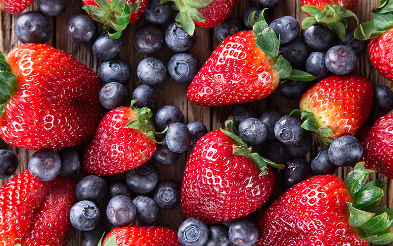 Strawberries and blueberries: imagination and taste